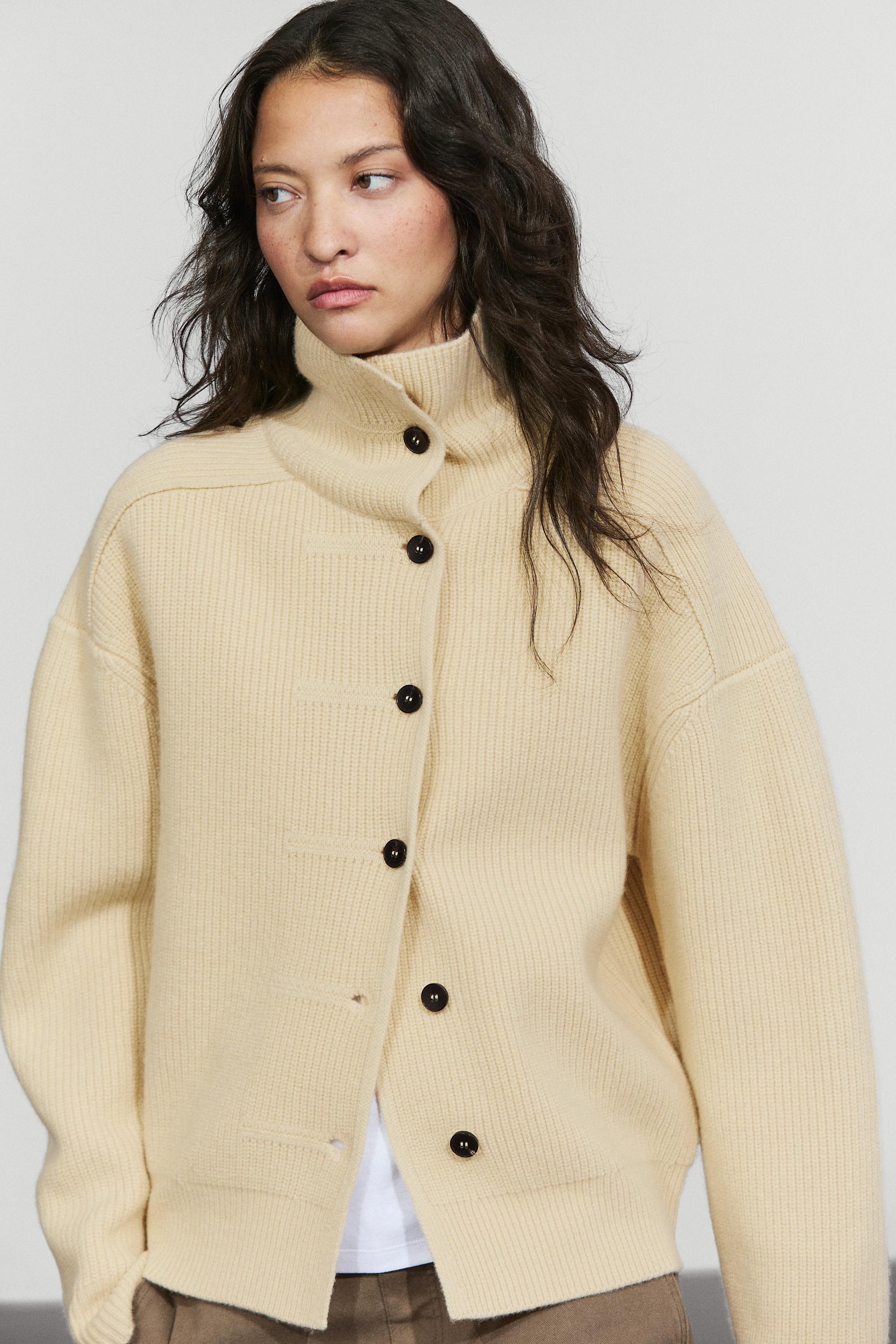 100% wool buttoned knit cardigan